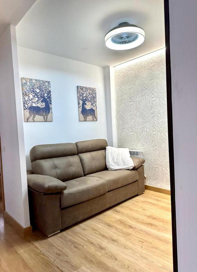Apartamento La Isla De Perez Galdos Logroño Exterior foto